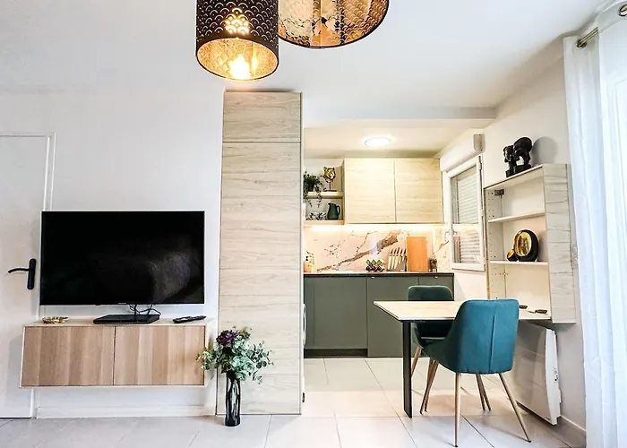 Apartman Oasis Emeraude *